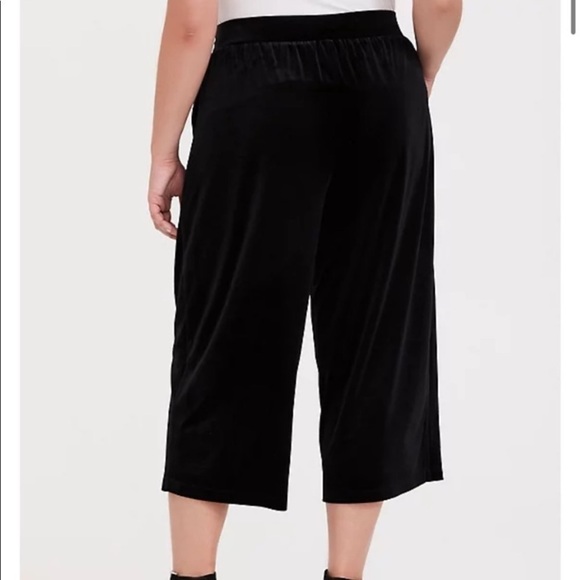 Torrid Velvet  Wide Leg Cropped Pants - Picture 2 of 15